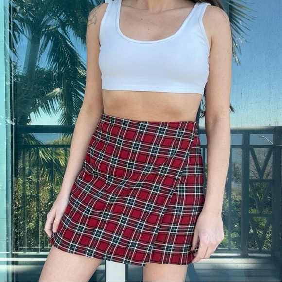 Hollister Red Plaid Faux Wrap Mini Skirt M - Picture 3 of 7